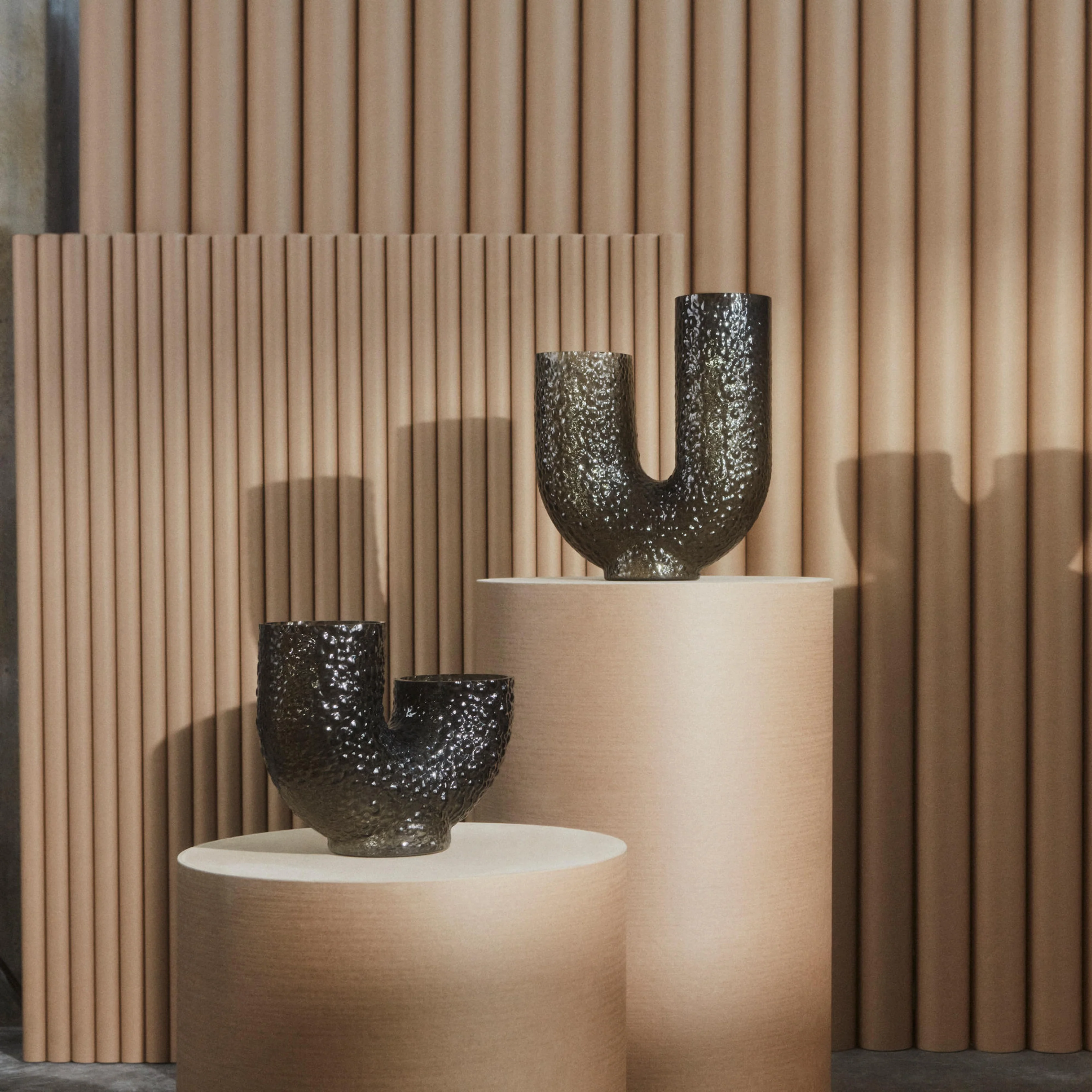 Arura Black Large Vase - Image 3