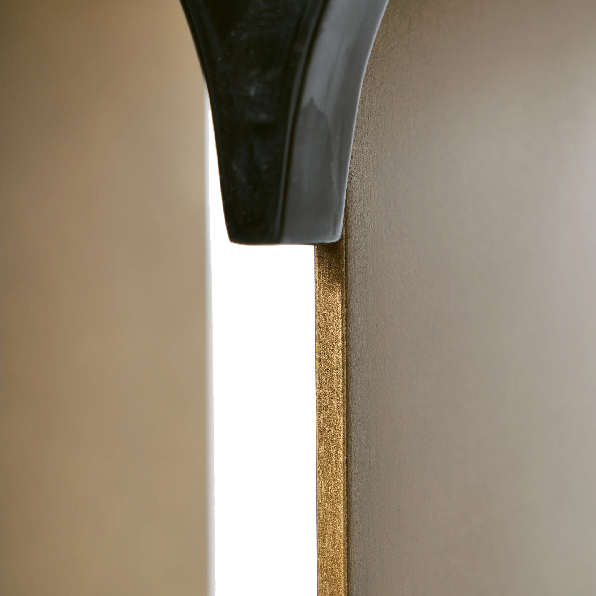 Elysian Table - Image 5