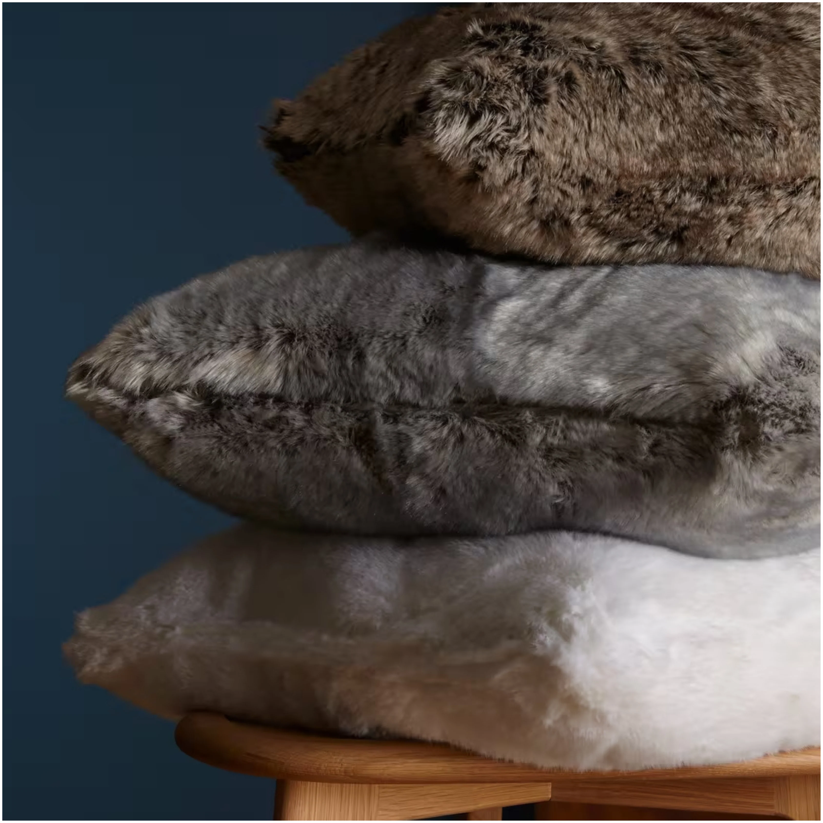 Espresso Veil Dusk Fur Cushion - Image 3