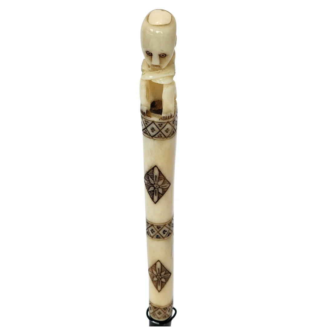 Timor Ceremonial Sumba with Stand Natural - White - Image 2