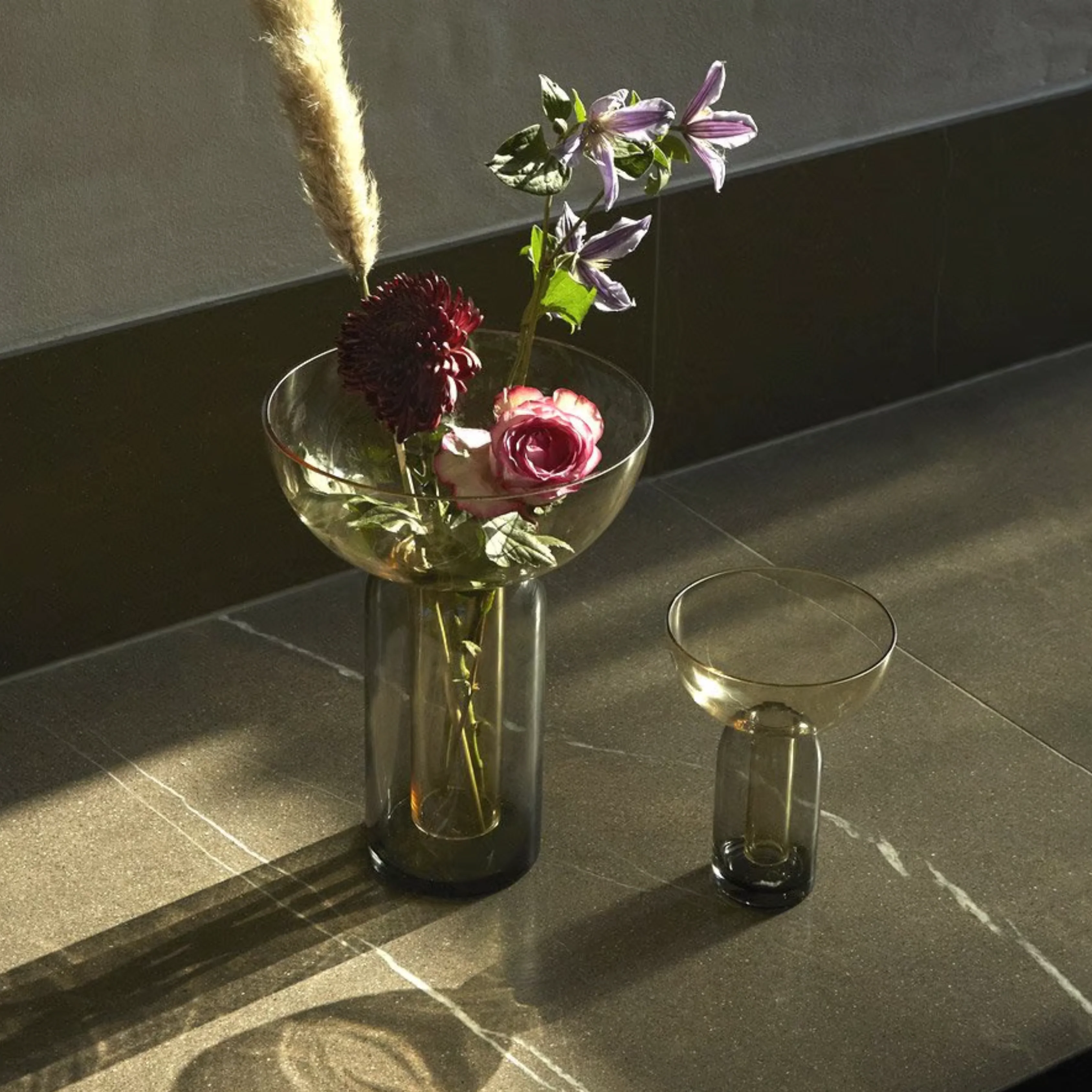 Torus Small Vase Black/Amber - Image 2